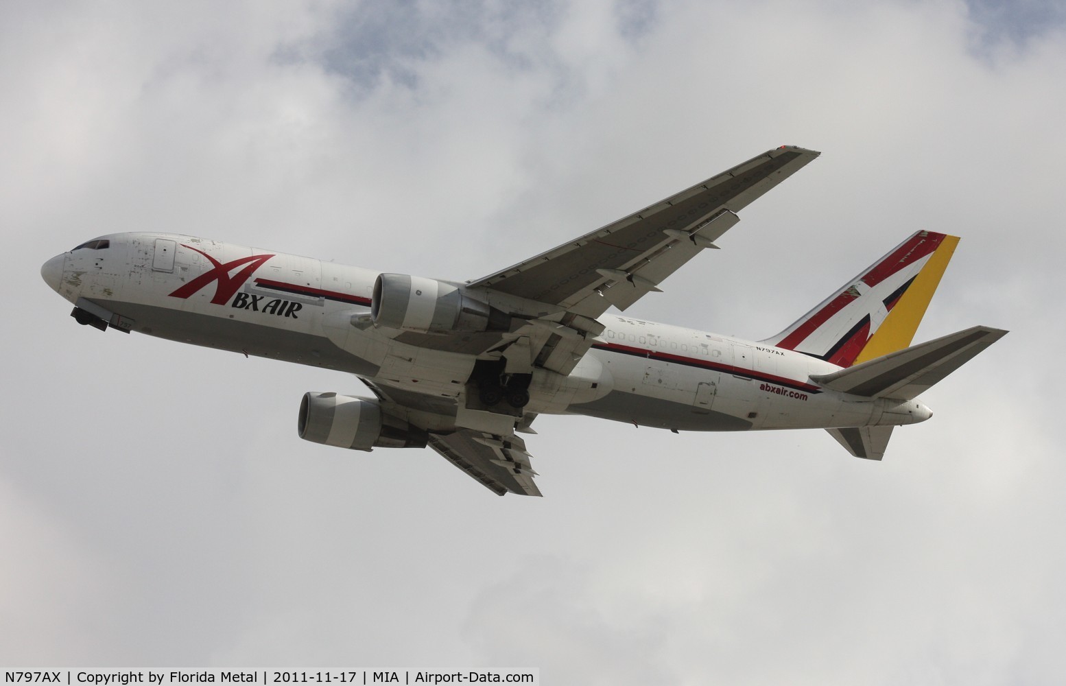 N797AX, 1985 Boeing 767-281 C/N 23147, I have a lot of pictures of this particular ABX bird with its peeling paint and DHL painted rudder