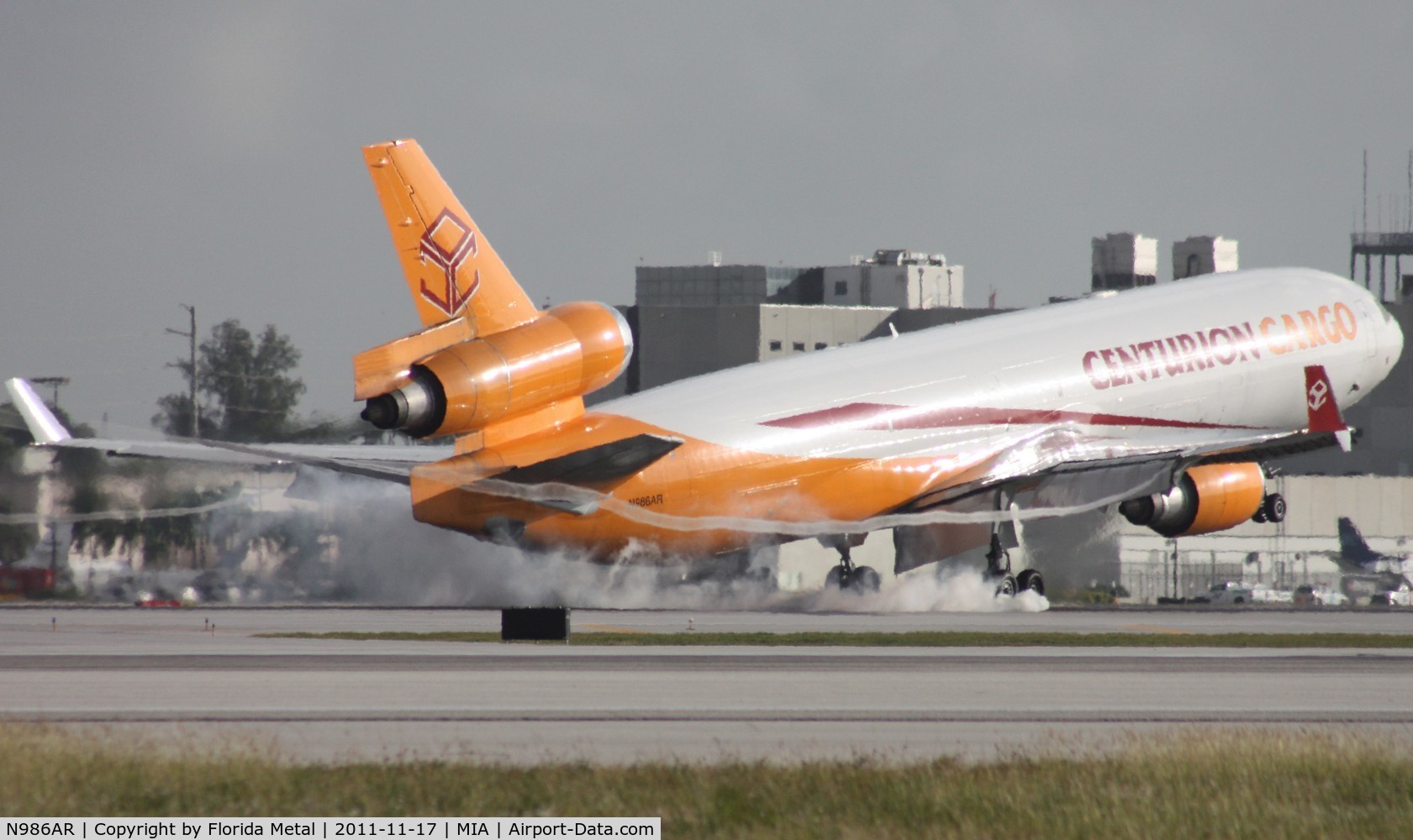 N986AR, 1991 McDonnell Douglas MD-11F C/N 48426, Centurion smokey touch down on 8L