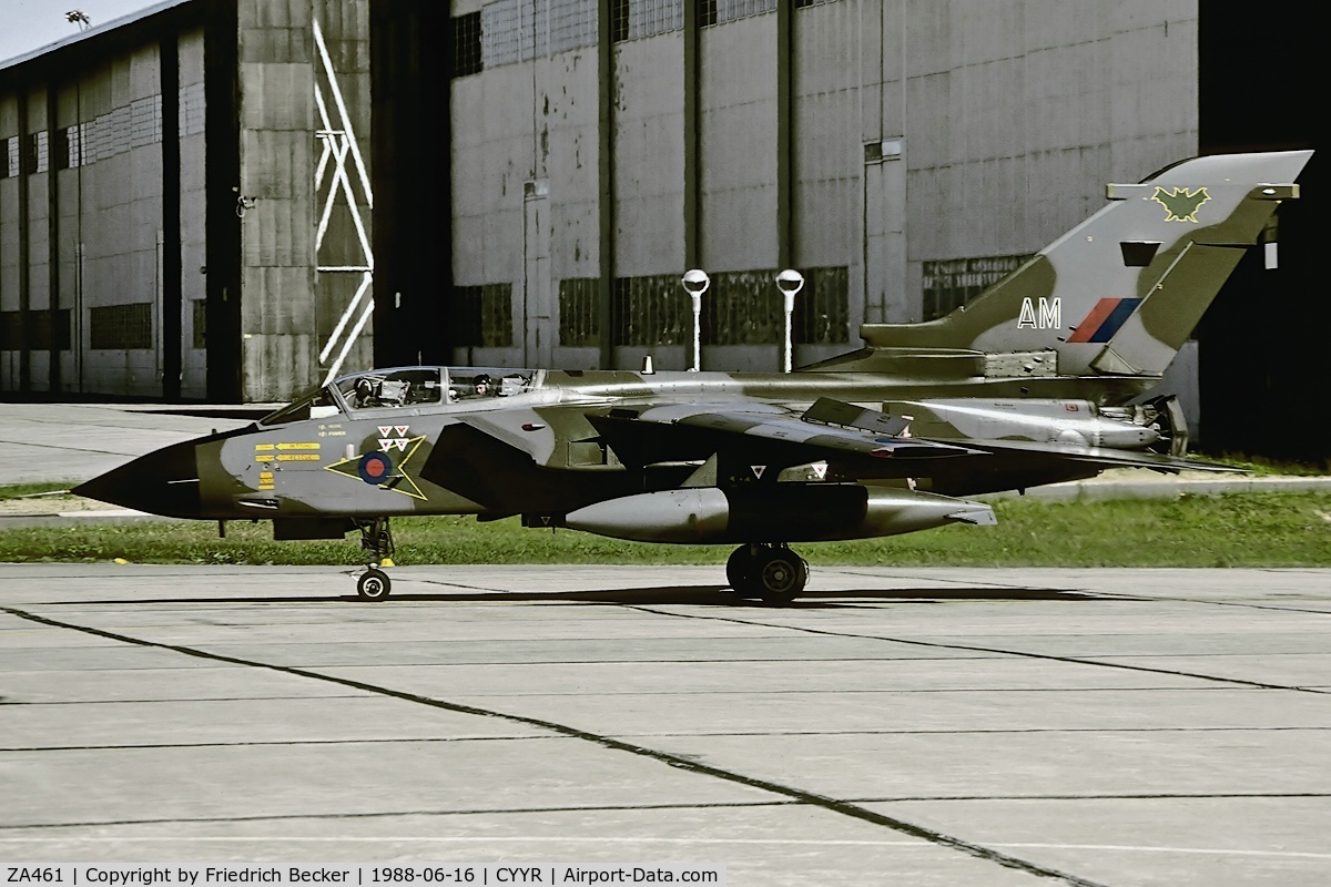 ZA461, 1983 Panavia Tornado GR.1 C/N BS091/269/3127, taxying back to the flightline