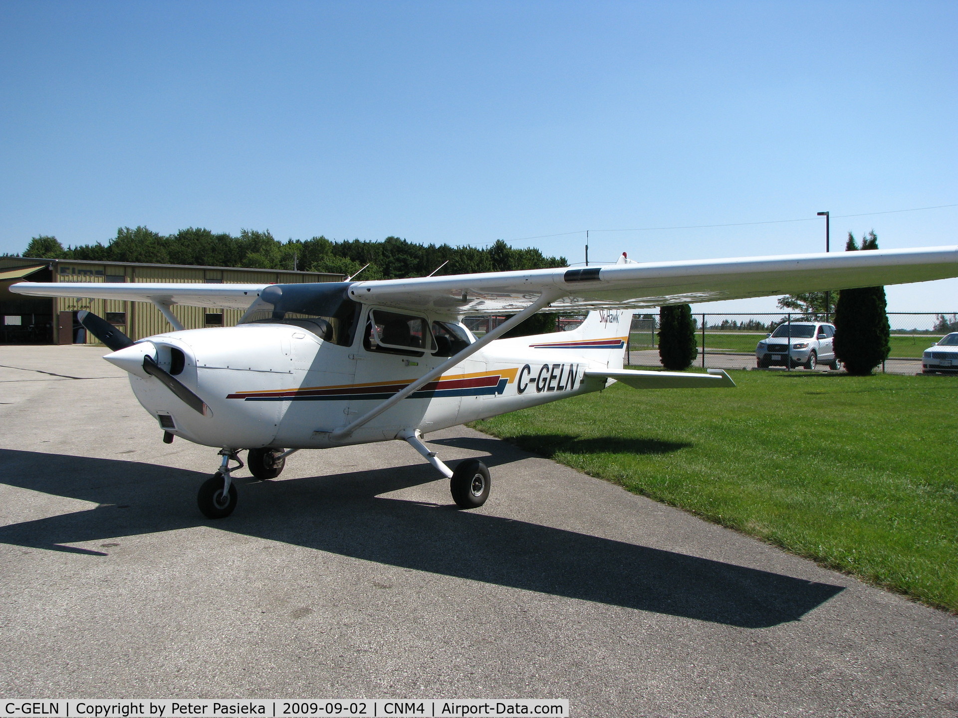C-GELN, 2002 Cessna 172R C/N 17281118, @ Stratford Airport, Ontario Canada