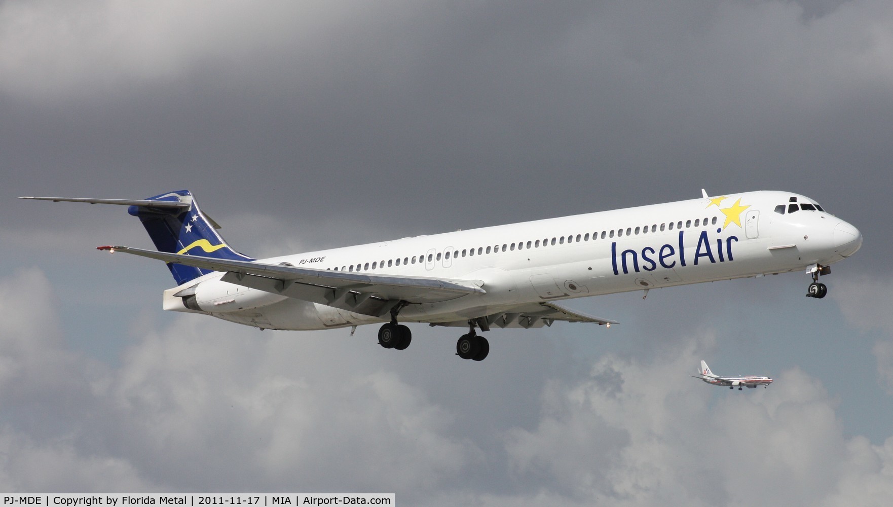 PJ-MDE, 1990 McDonnell Douglas MD-82 (DC-9-82) C/N 49971, Insel Air MD-82 landing by El Dorado