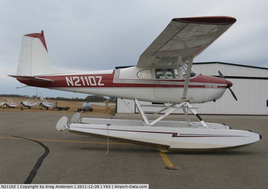 N2110Z, 1963 Cessna 180 C/N 18051210, Cessna 180 Skywagon on the ramp.