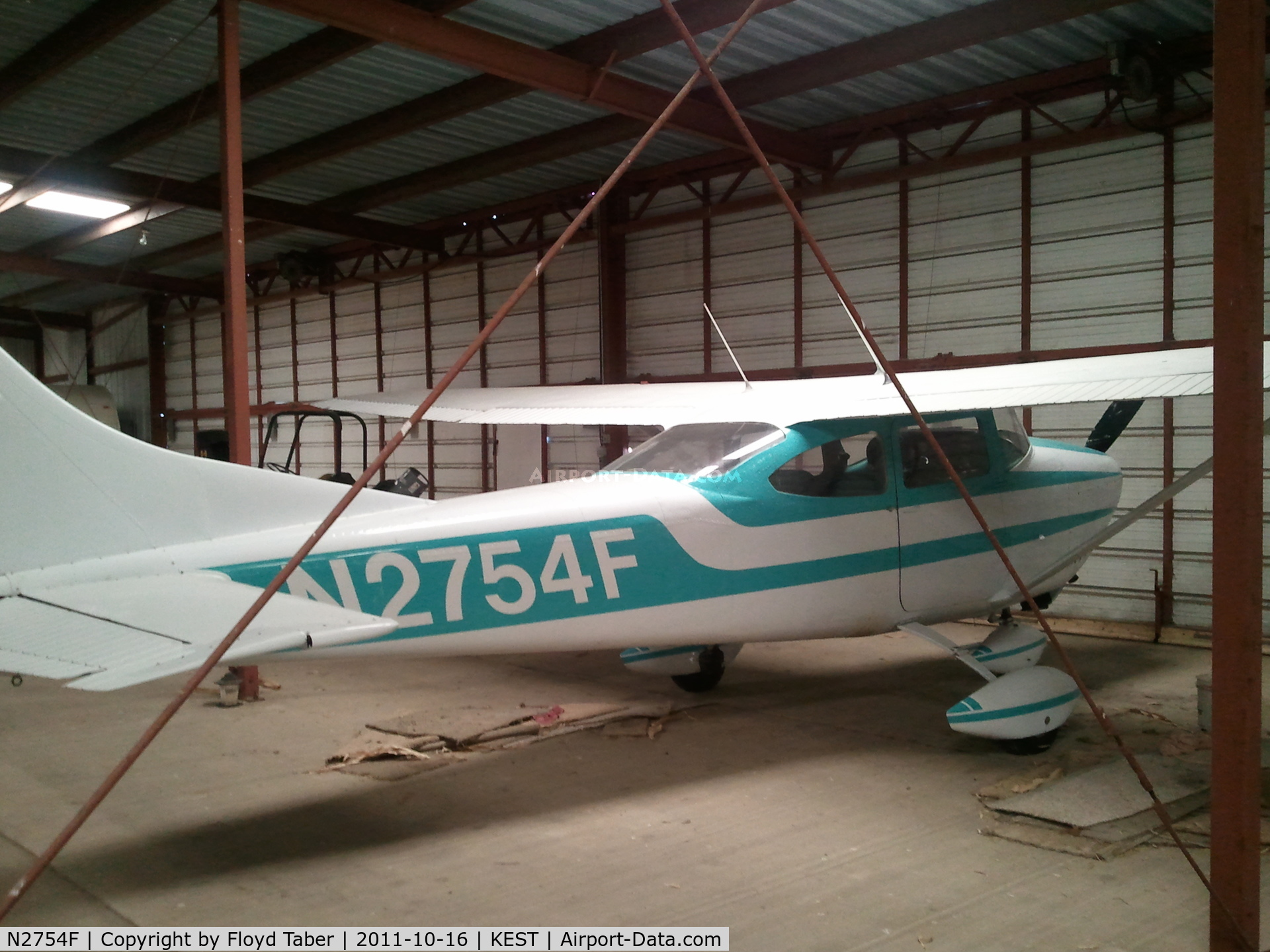 N2754F, 1965 Cessna 182J Skylane C/N 18256854, in the hangar