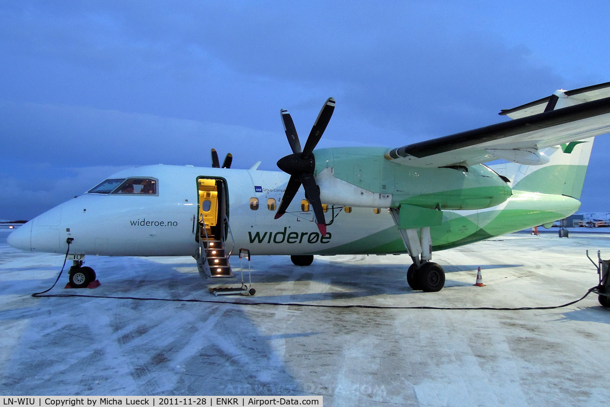 LN-WIU, 1994 De Havilland Canada DHC-8-102 Dash 8 C/N 378, Noon at Kirkeness