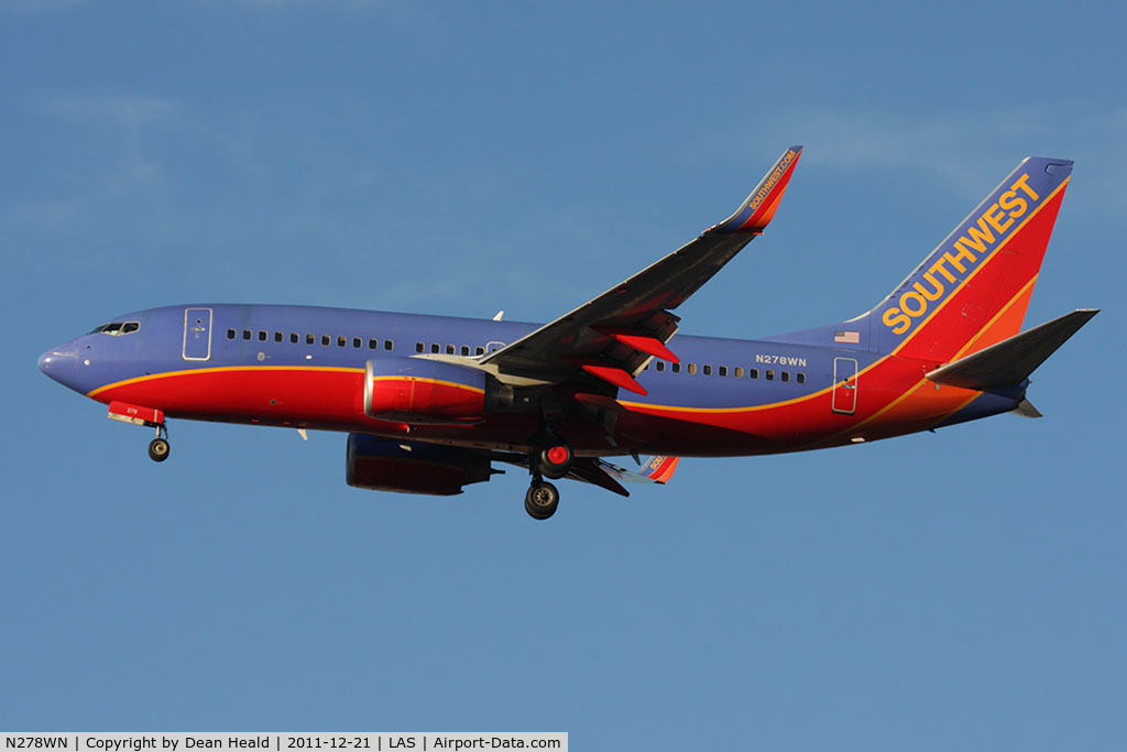 N278WN, 2007 Boeing 737-7H4 C/N 36441, Southwest Airlines N278WN on short final to RWY 25L.
