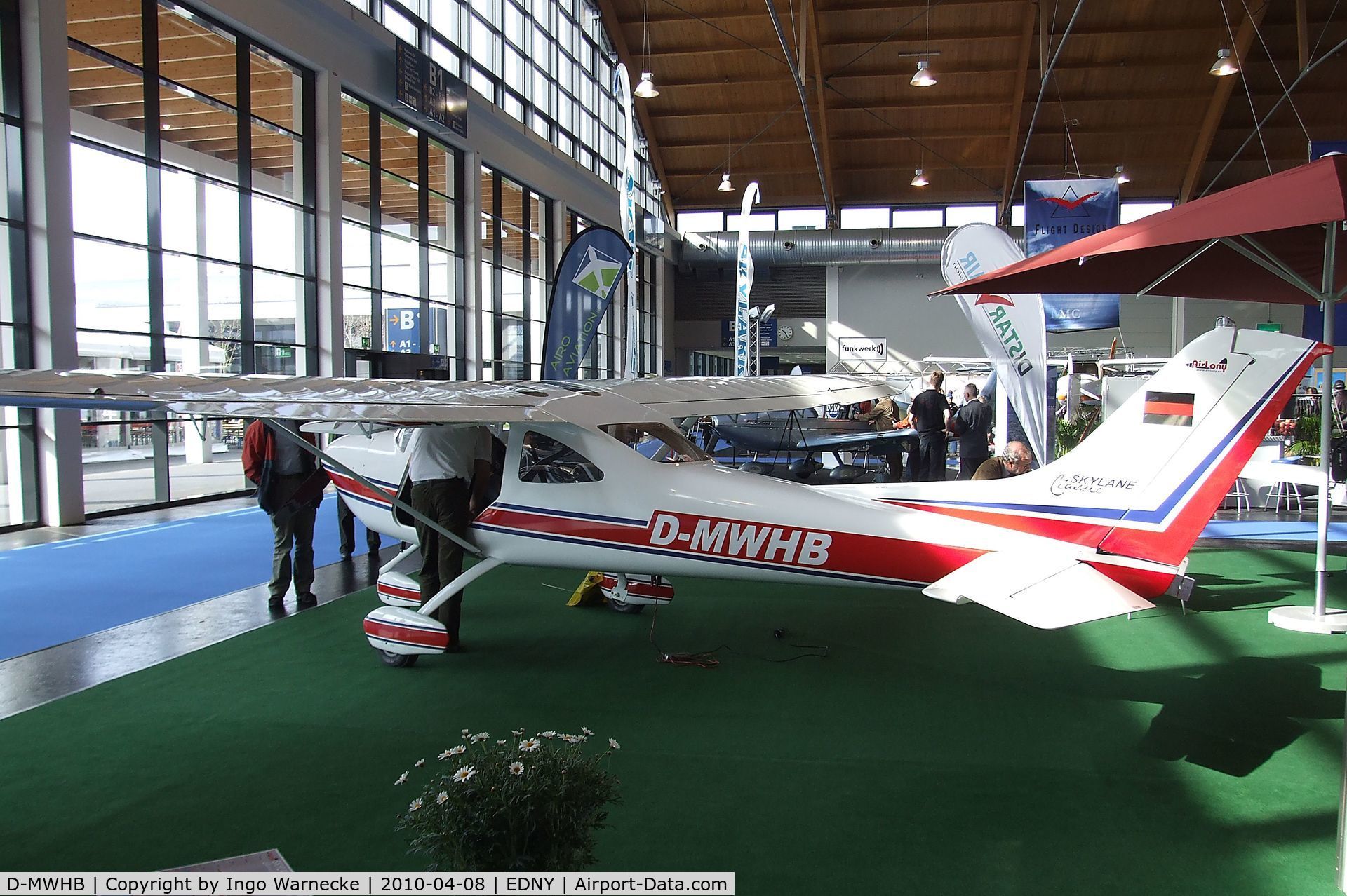 D-MWHB, AirLony Skylane Classic C/N 021129, Airlony Skylane Classic at the AERO 2010, Friedrichshafen