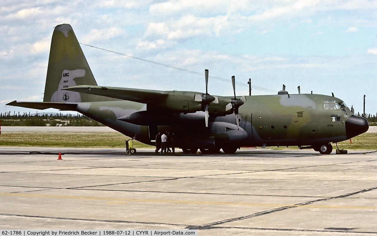 62-1786, 1962 Lockheed C-130E-LM Hercules C/N 382-3731, transient at Goose Bay
