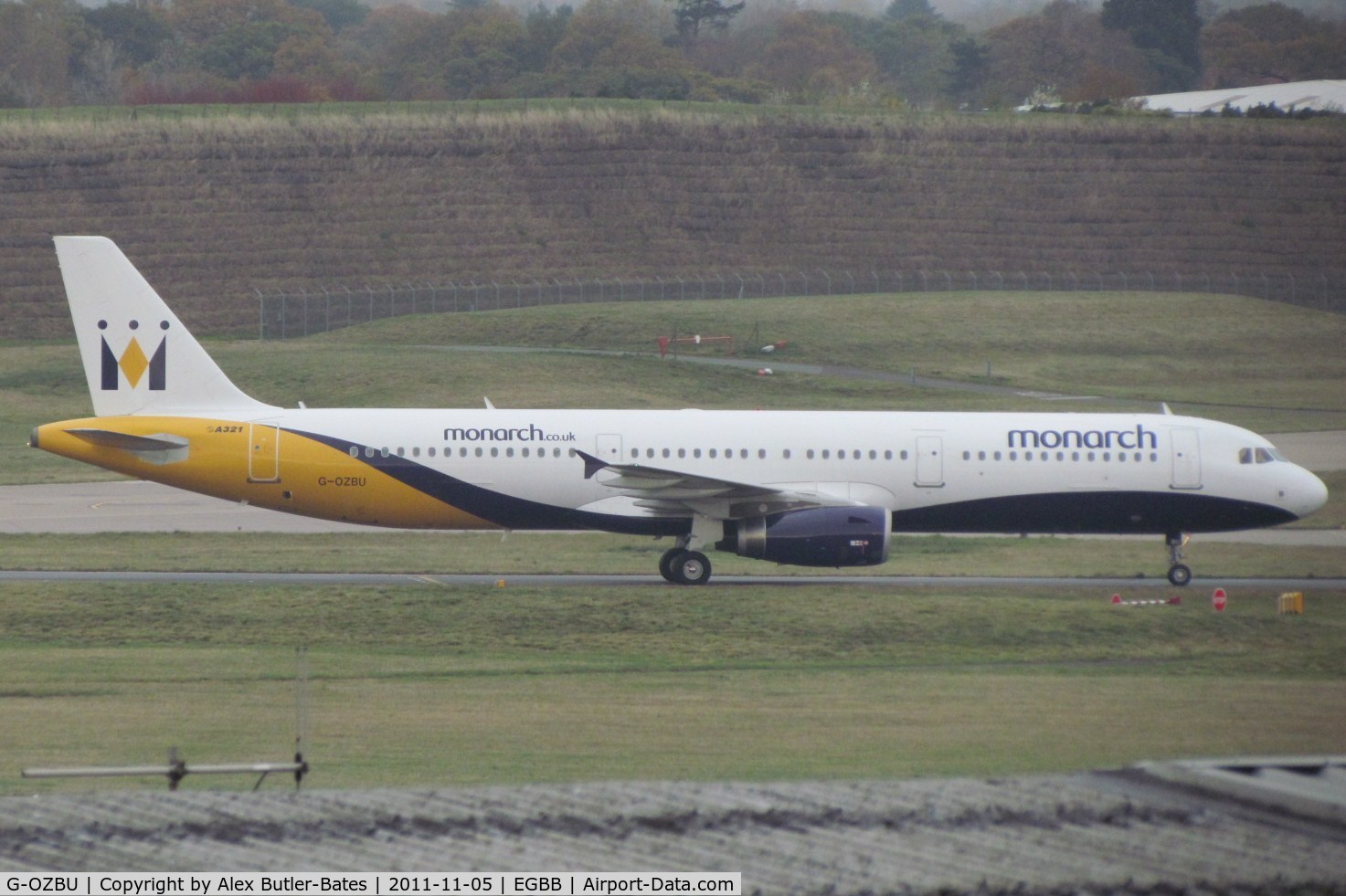 G-OZBU, 2008 Airbus A321-231 C/N 3575, Taxiing in