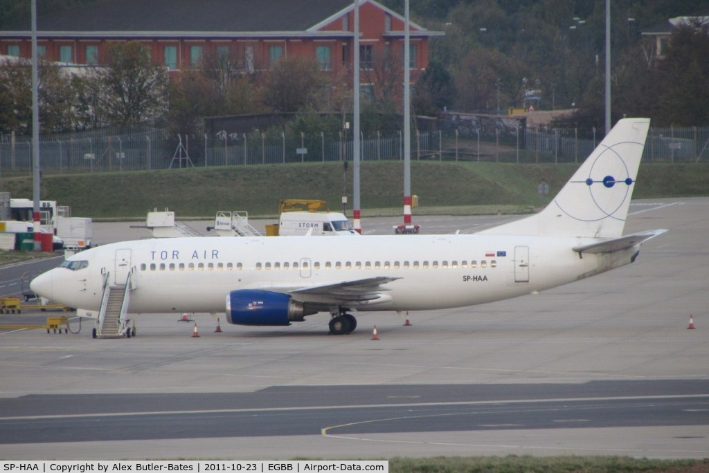 SP-HAA, 1990 Boeing 737-322 C/N 24664, Parked on stand