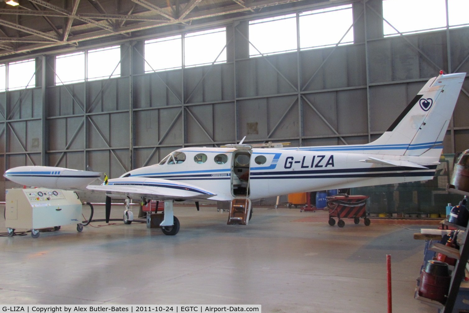 G-LIZA, 1980 Cessna 340A C/N 340A-1021, In the IAE hangar
