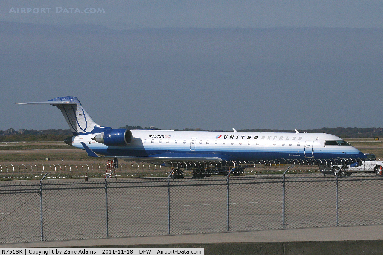 N751SK, 2005 Bombardier CRJ-701ER (CL-600-2C10) Regional Jet C/N 10208, United Express at DFW Airport