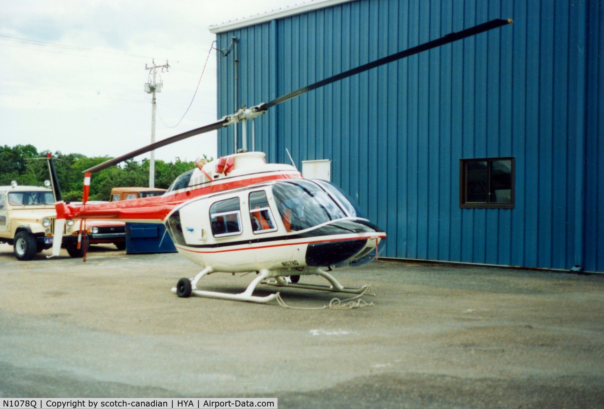 N1078Q, 1978 Bell 206B JetRanger III C/N 2425, 1978 Bell 206B N1078Q at Barnstable Municipal Airport, Hyannis, MA - July 1986