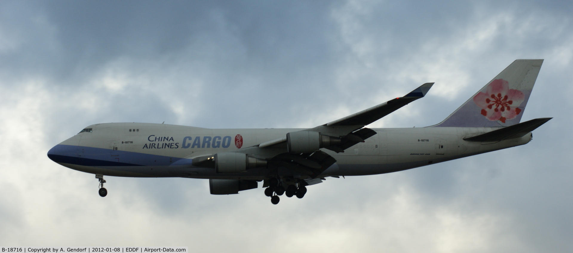 B-18716, 2003 Boeing 747-409F/SCD C/N 33732, China Airlines Cargo, seen here on finals rwy 25l at Frankfurt Int´l (EDDF)