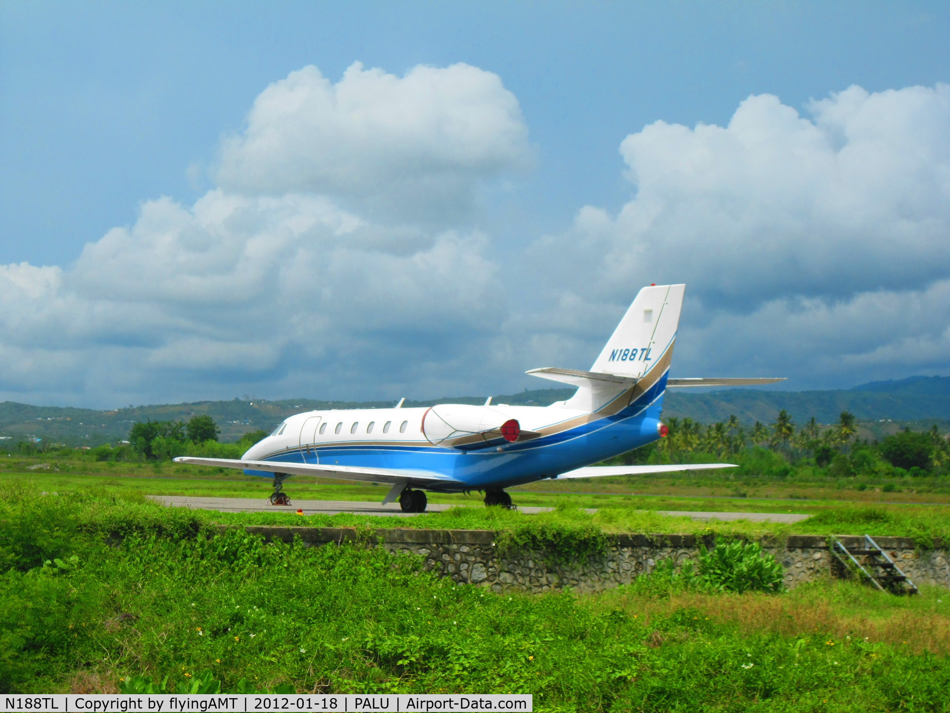 N188TL, 2008 Cessna 680 Citation Sovereign C/N 680-0257, N188TL Palu, Mutiara Airport
