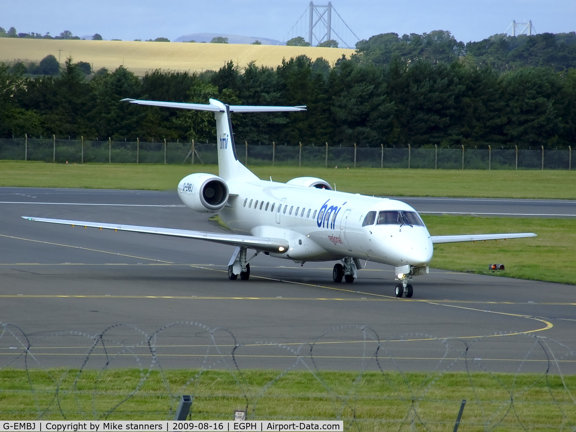 G-EMBJ, 1999 Embraer ERJ-145EU (EMB-145EU) C/N 145134, BMI Regional ERJ-145 On taxiway Bravo 1