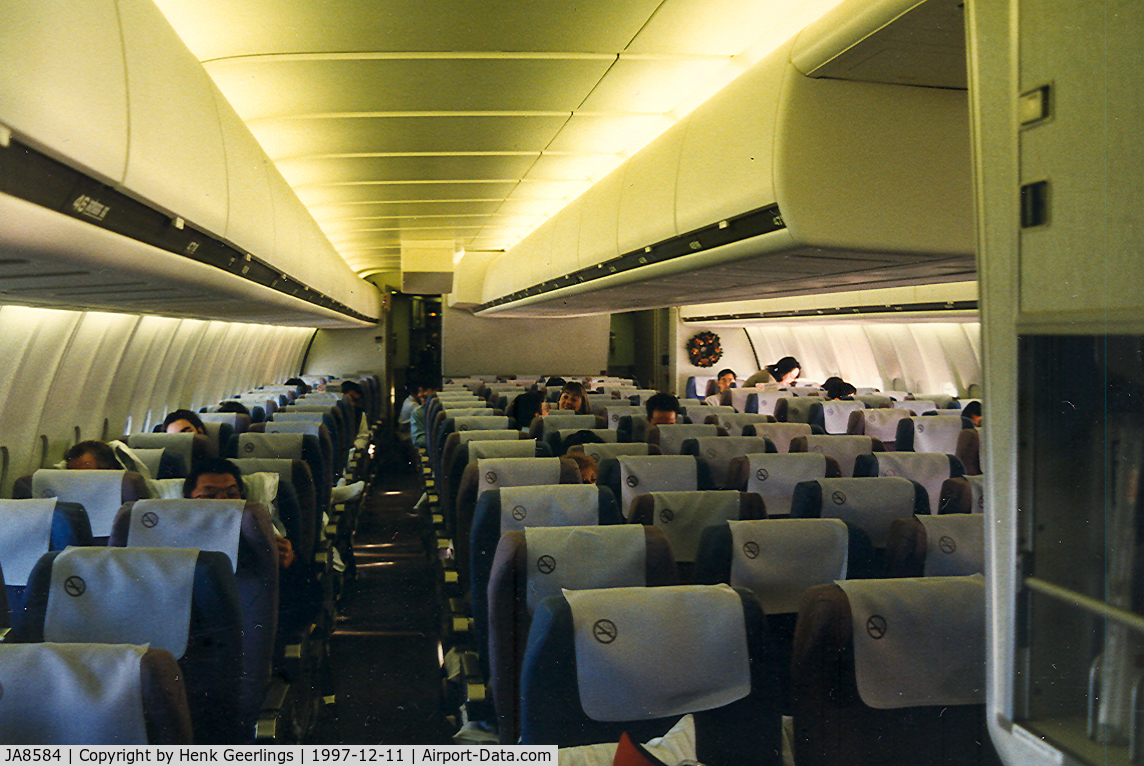 JA8584, 1994 McDonnell Douglas MD-11F C/N 48575, Japan Airlines , MD-11 