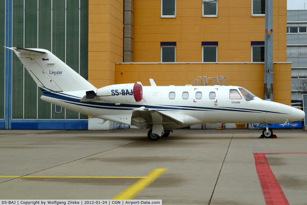 S5-BAJ, 2000 Cessna 525 CitationJet C/N 525-0394, visitor