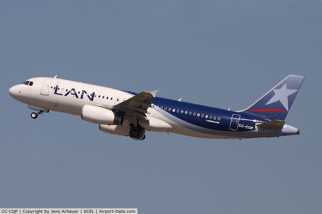 CC-CQP, 2008 Airbus A320-233 C/N 3556, Take off in SCL