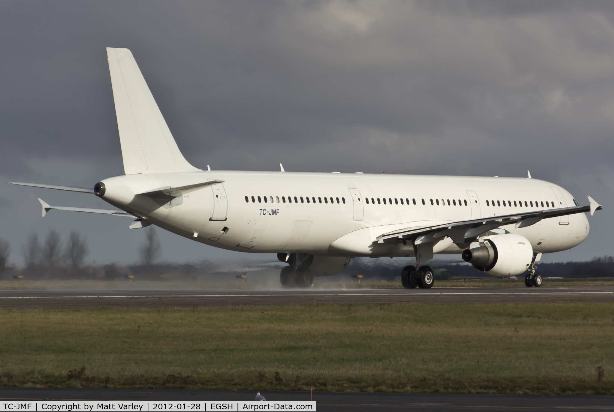 TC-JMF, 2000 Airbus A321-211 C/N 1233, Arriving at EGSH for spray into nordwind C/S.