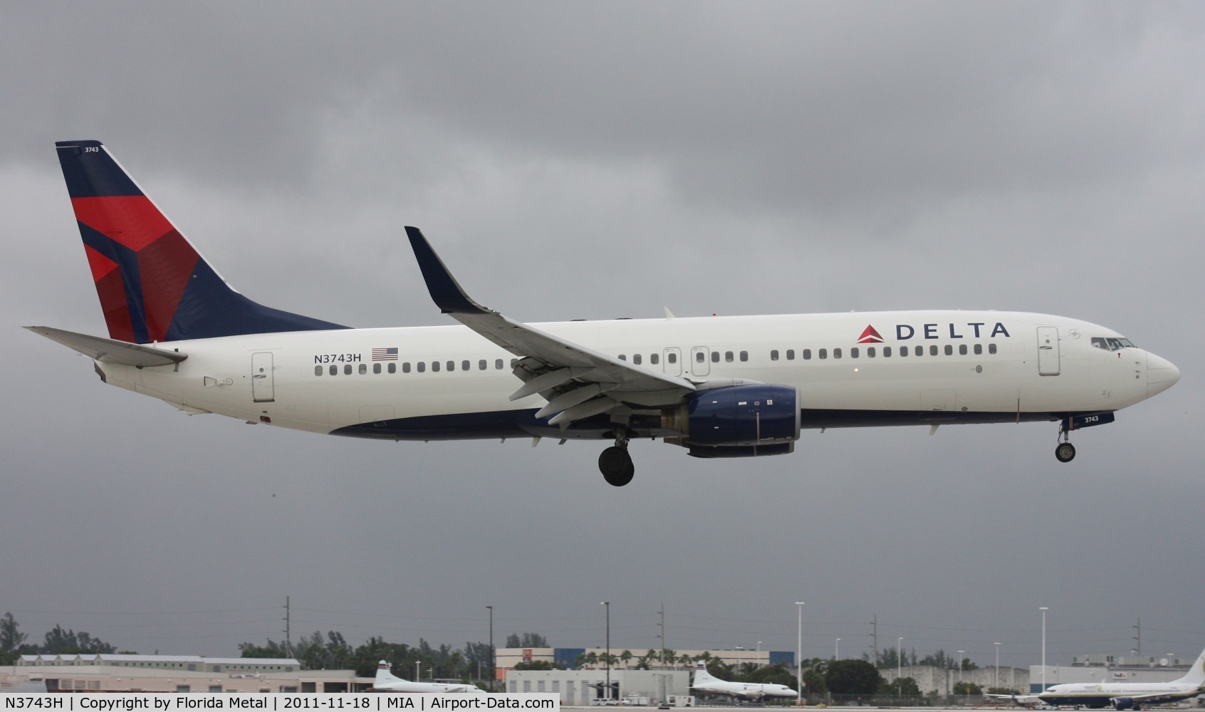 N3743H, 2001 Boeing 737-832 C/N 30836, Delta 737