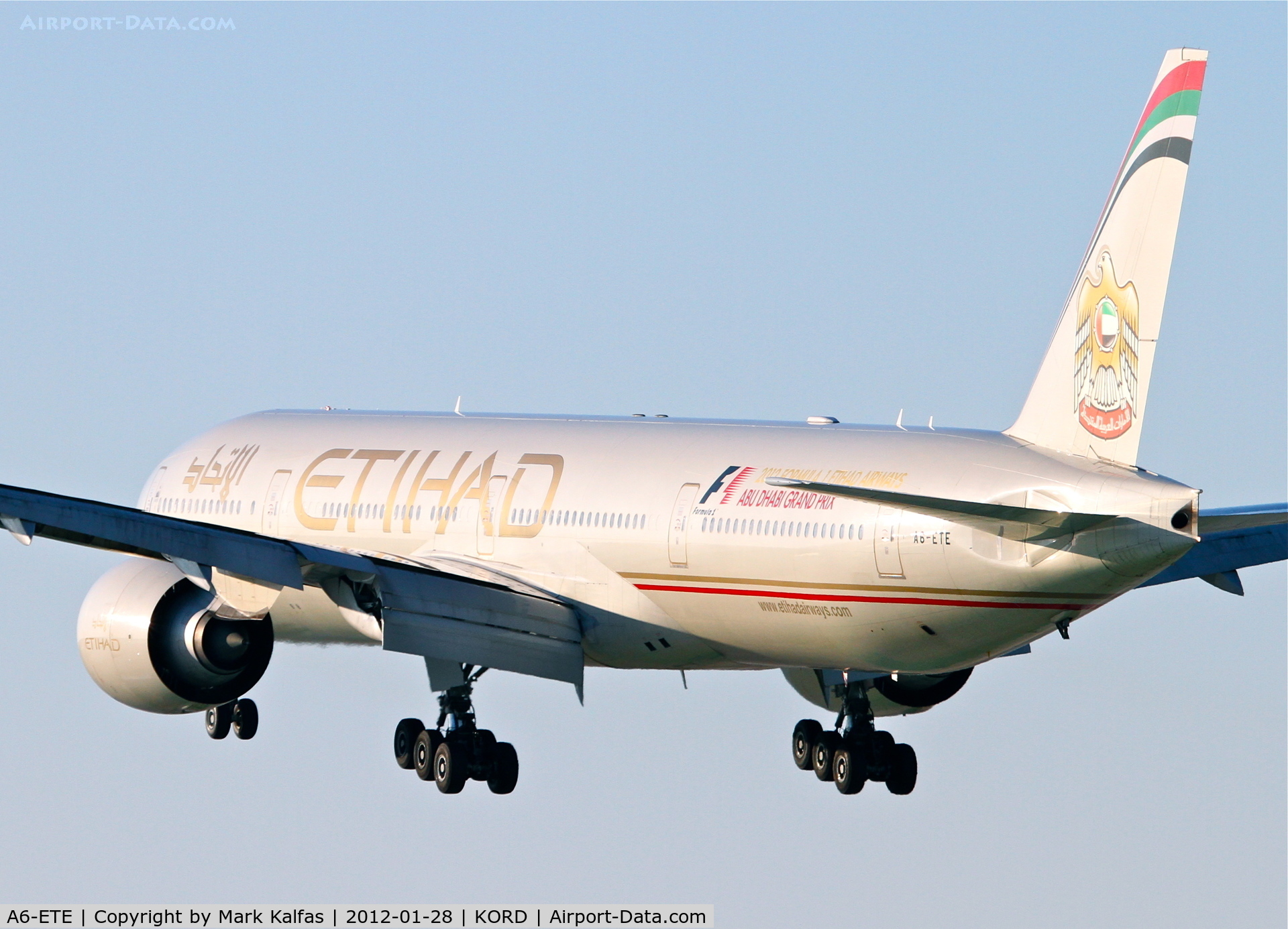 A6-ETE, 2006 Boeing 777-3FX/ER C/N 34601, Etihad Airways BOEING 777-3FXER, ETD151 arriving from Dhabi - OMAA / AUH, RWY 28 approach KORD.