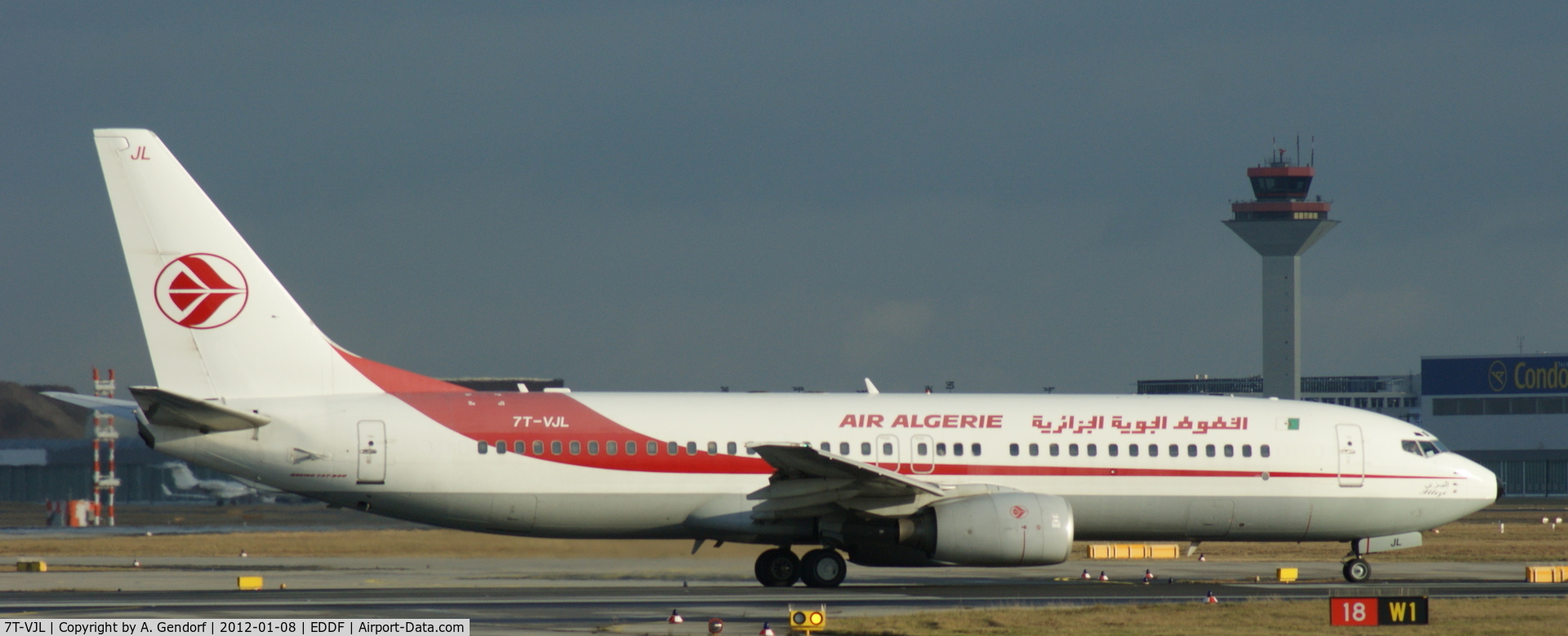 7T-VJL, 2000 Boeing 737-8D6 C/N 30204, Air Algerie, just waiting for take off clearence on runway 18 at Frankfurt Int´l (EDDF)