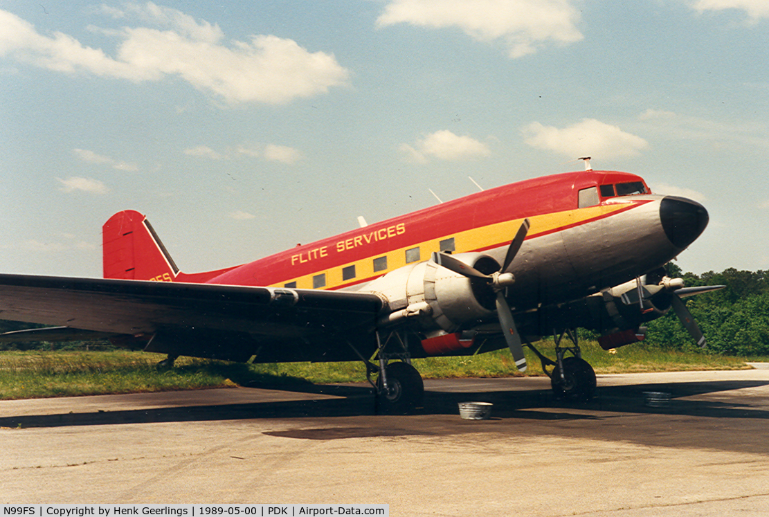 N99FS, Douglas DC-3 (C-47A) C/N 12425, Flite Services