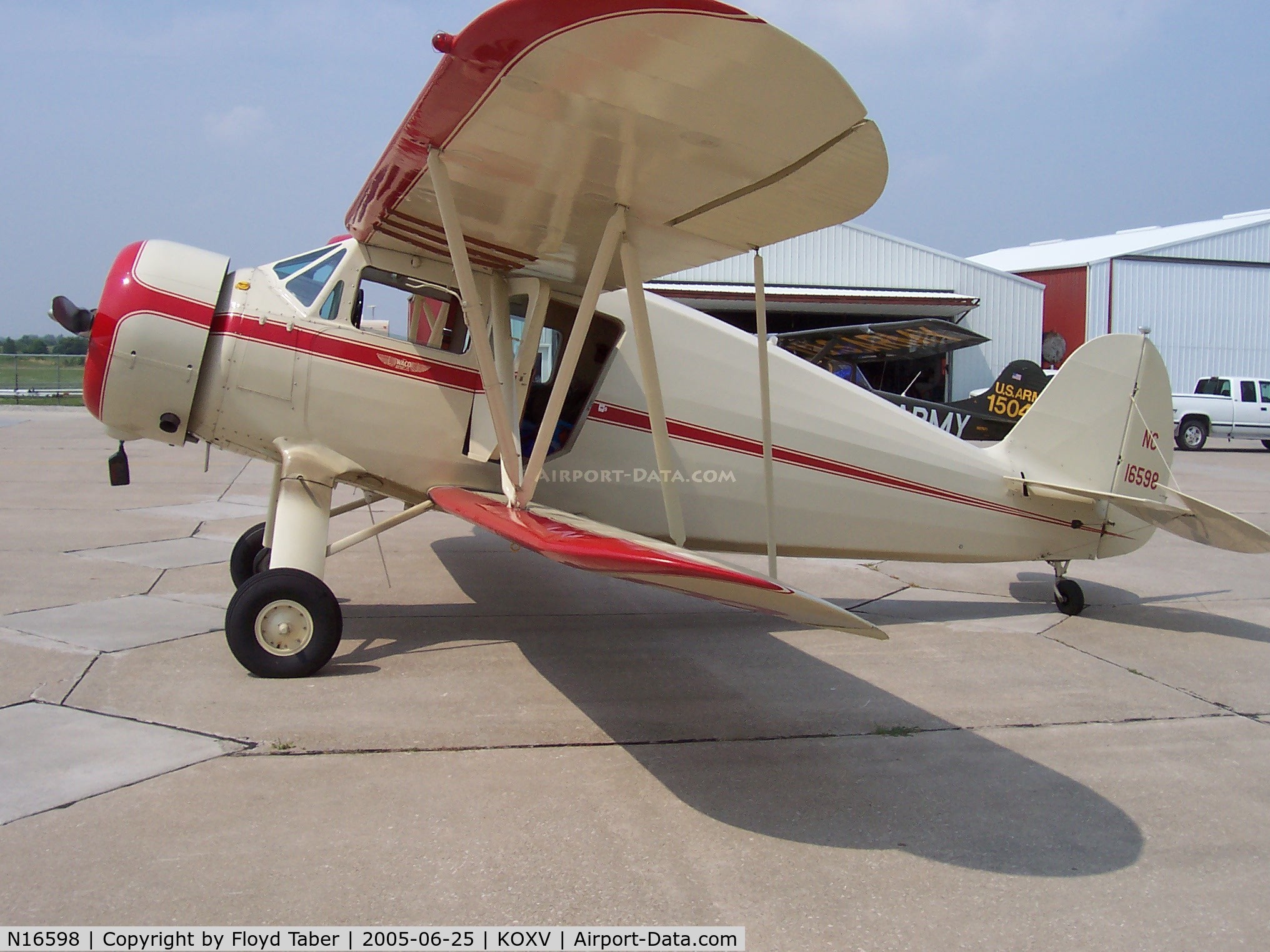 N16598, 1936 Waco YKS-6 C/N 4522, Flying through