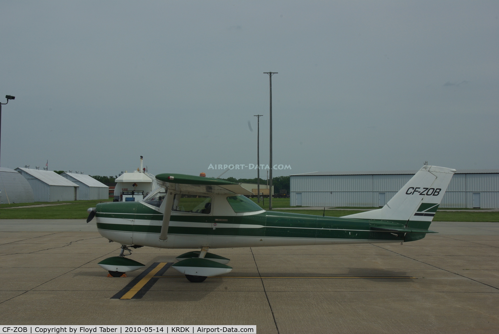 CF-ZOB, 1967 Cessna 150G C/N 15065544, flew in for fuel