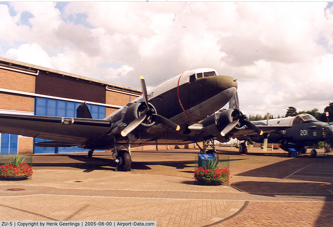 ZU-5, 1943 Douglas C-47A Skytrain C/N 20118, MLM - Military Aviation Museum at Soesterberg