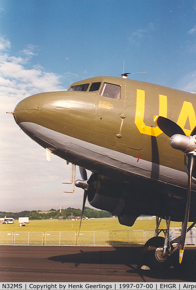 N32MS, 1942 Douglas DC3A C/N 4978, C-53C . Owned by =  Museum Bevrijdende Vleugels in the city of Best .
Photo taken at the Openday of the Dutch AF at Gilze Rijen AFB - July 1997