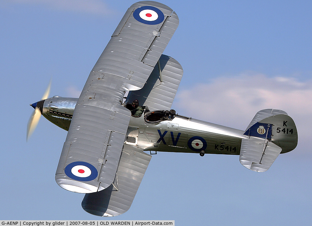 G-AENP, 1935 Hawker Hind C/N 41H/81902, Showing off the upper surfaces while going round the corner!