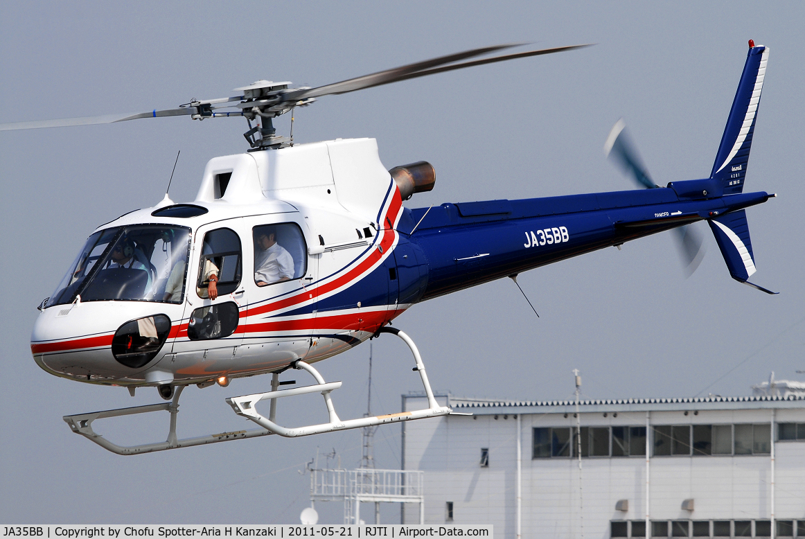 JA35BB, Eurocopter AS-350B-3 Ecureuil Ecureuil C/N 4201, NikonD200+TAMRON AF 200-500mm F/5-6.3 LD IF