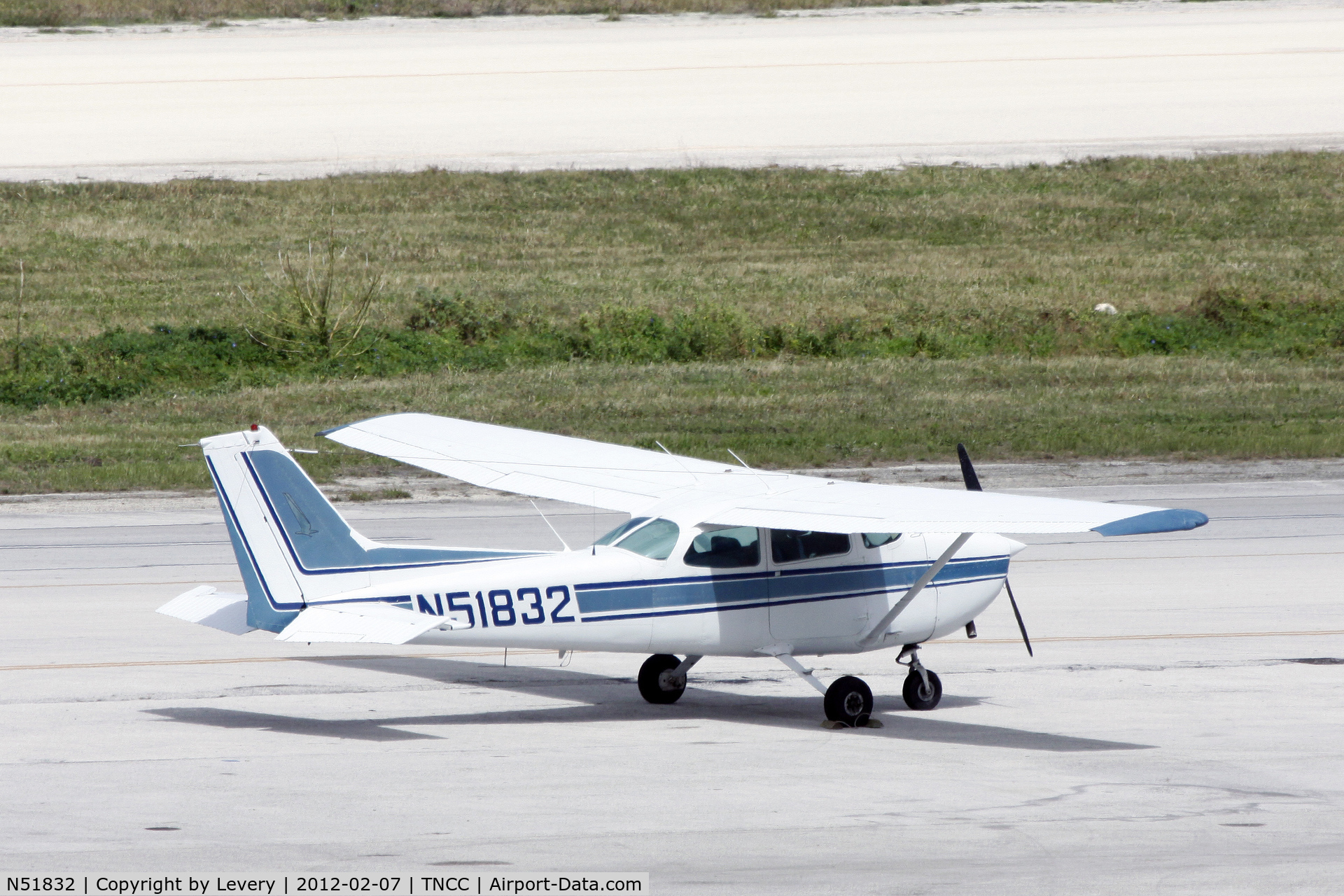 N51832, Cessna 172P C/N 17274357, Parked at GEN ramp!!
