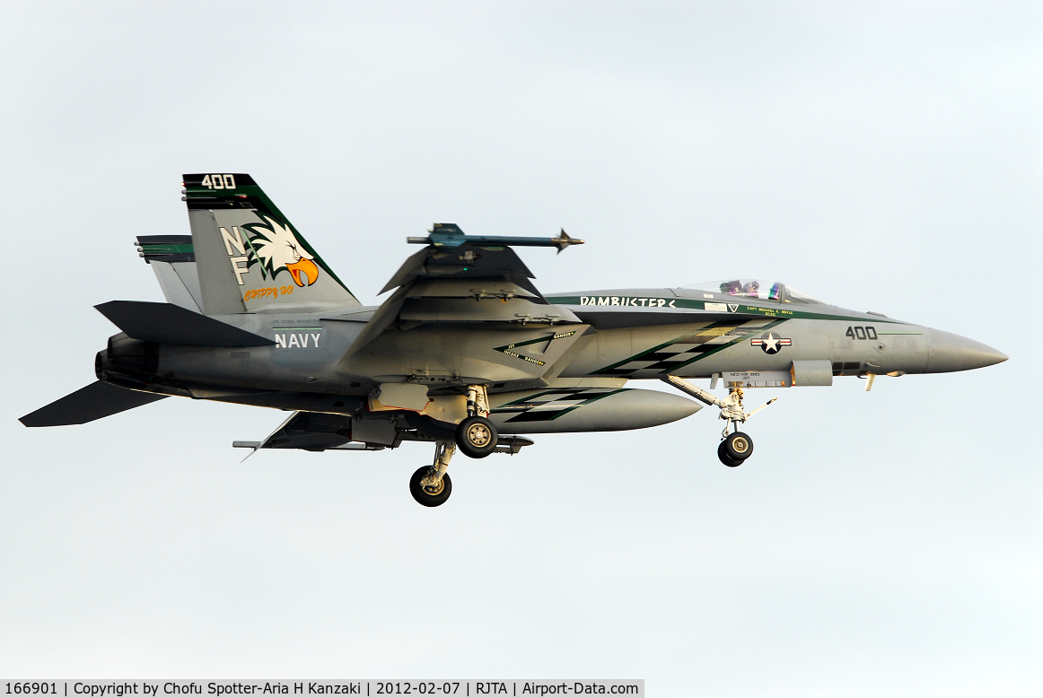 166901, Boeing F/A-18E Super Hornet C/N E175, NikonD200+TAMRON SP AF 70-200mm F/2.8 Di LD [IF]