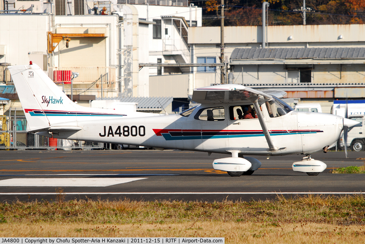 JA4800, 2003 Cessna 172R C/N 17281125, NikonD200+TAMRON AF 200-500mm F/5-6.3 LD IF