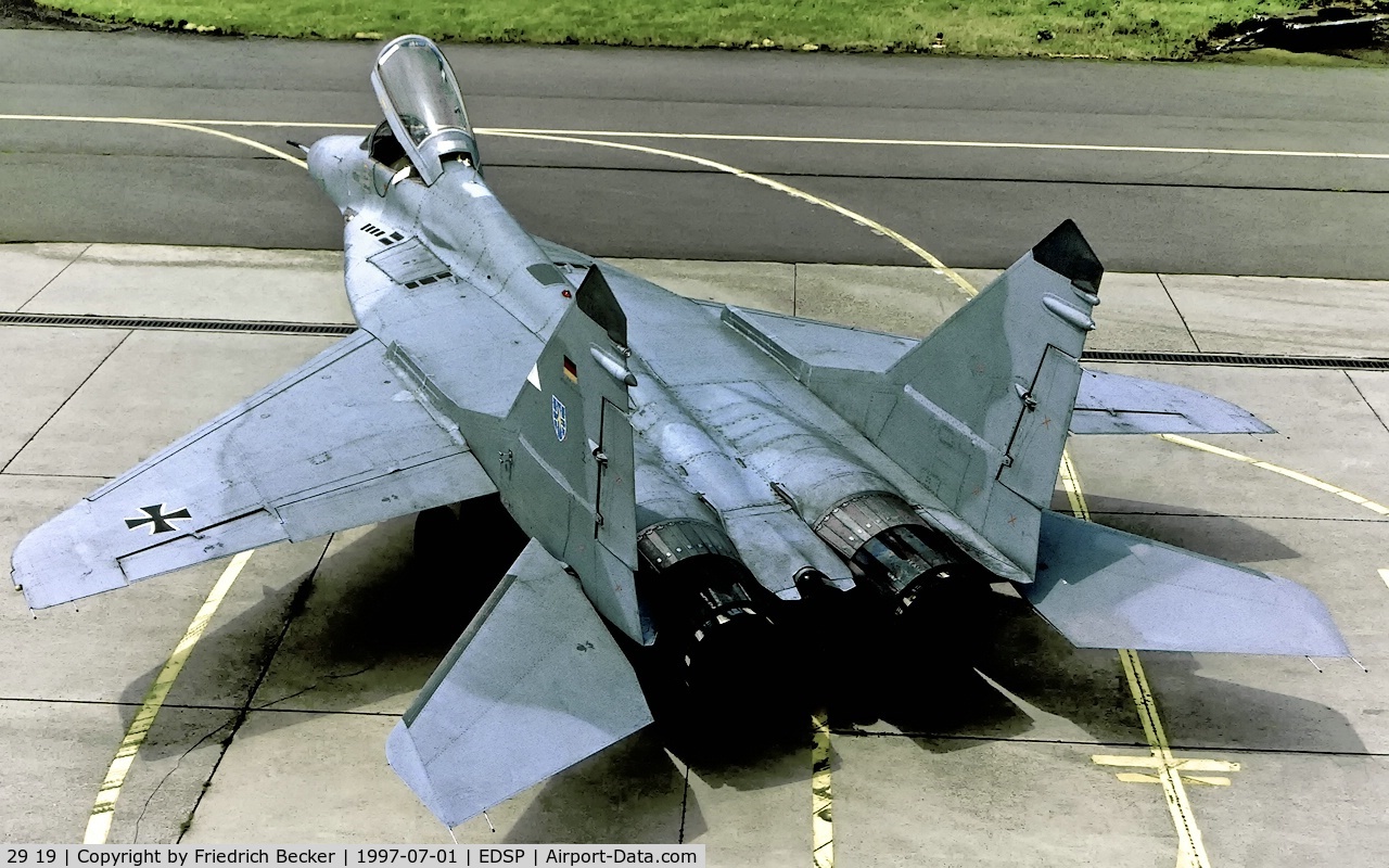 29 19, Mikoyan-Gurevich MiG-29G C/N 2960526414, transient at Fliegerhorst Pferdsfeld