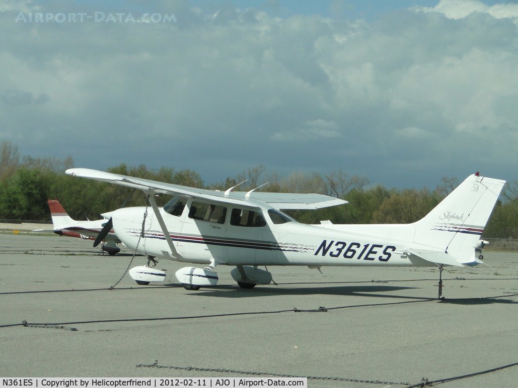N361ES, 1997 Cessna 172R C/N 17280011, Tied down & parked