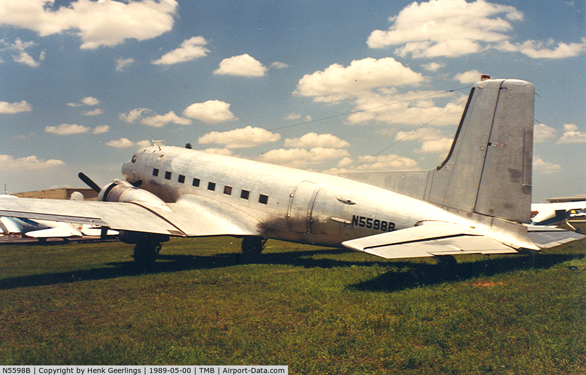 N5598B, Douglas C-117D C/N 43325, Tamiami Apt