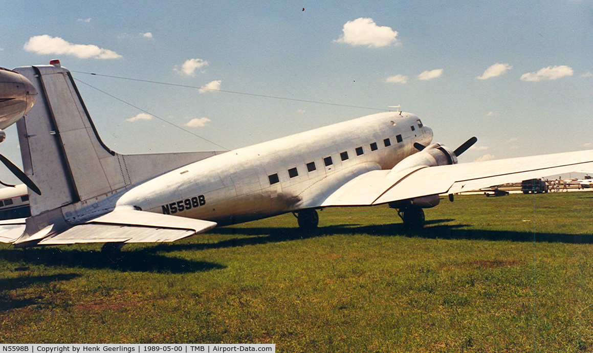 N5598B, Douglas C-117D C/N 43325, Tamiami Apt