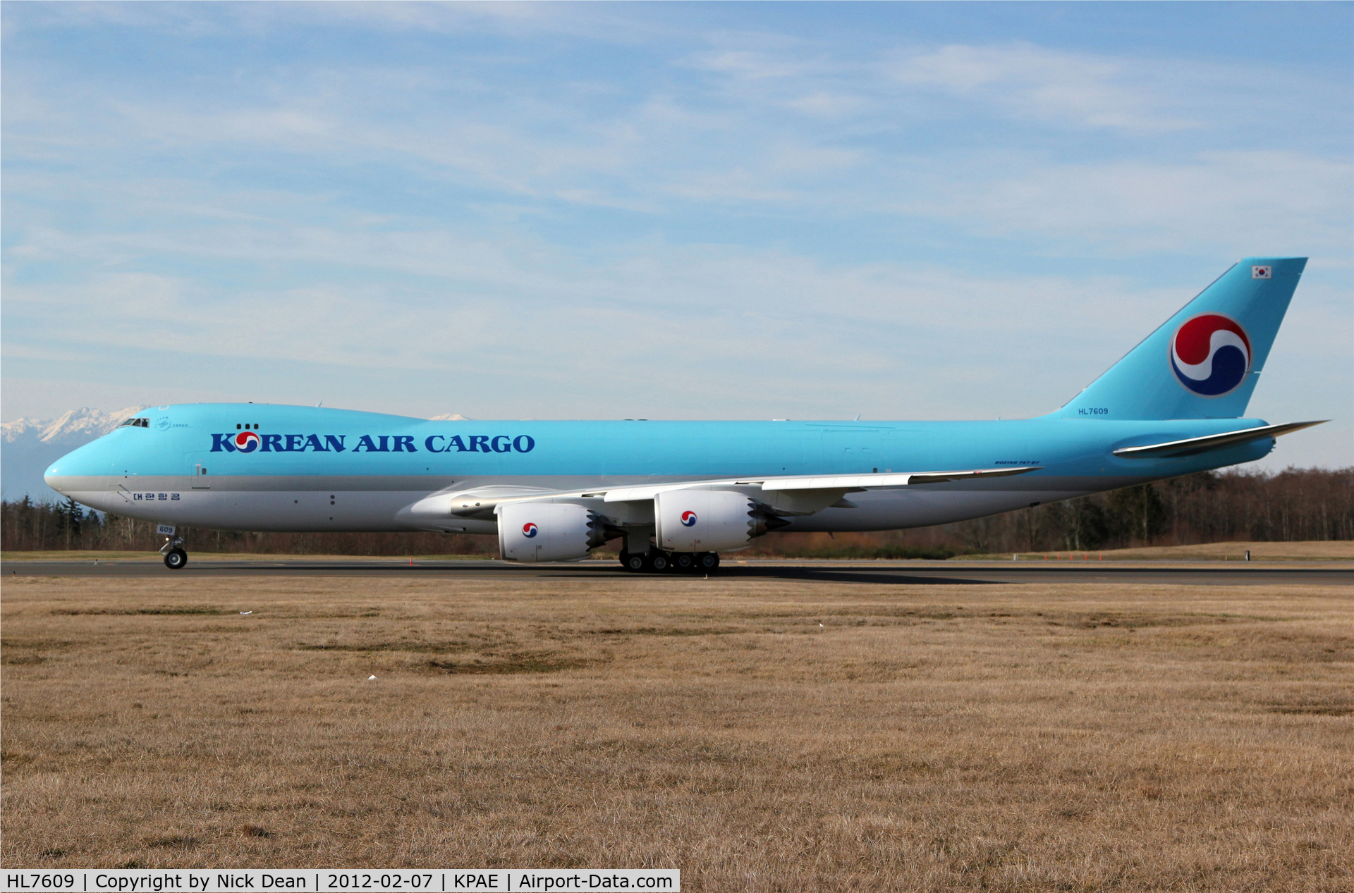 HL7609, 2012 Boeing 747-8HT/F C/N 37132, KPAE/PAE Korean 020D departs on delivery