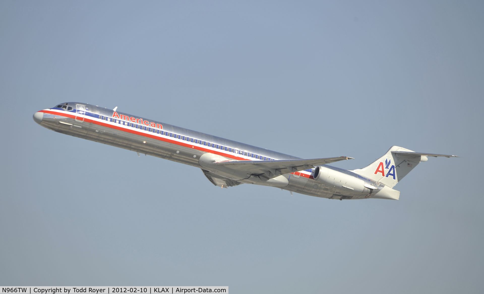 N966TW, 1999 McDonnell Douglas MD-83 (DC-9-83) C/N 53616, Departing LAX on 25R