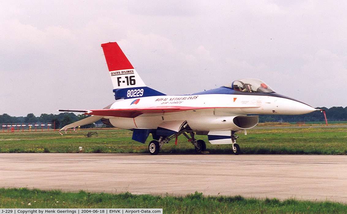 J-229, 1978 Fokker F-16A Fighting Falcon C/N 6D-18, General Dynamics F-16A Fighting Falcon J-229 Royal Netherlands Air Force painted as F-16 prototype 80229