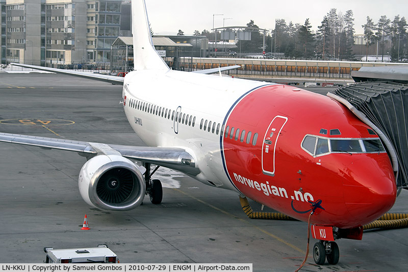 LN-KKU, 1994 Boeing 737-3L9 C/N 27337, Norwegian Boeing 737-300 Flight DY612 to Bergen (BGO) from Oslo-Gardermoen (OSL)...This is a plane without Winglets