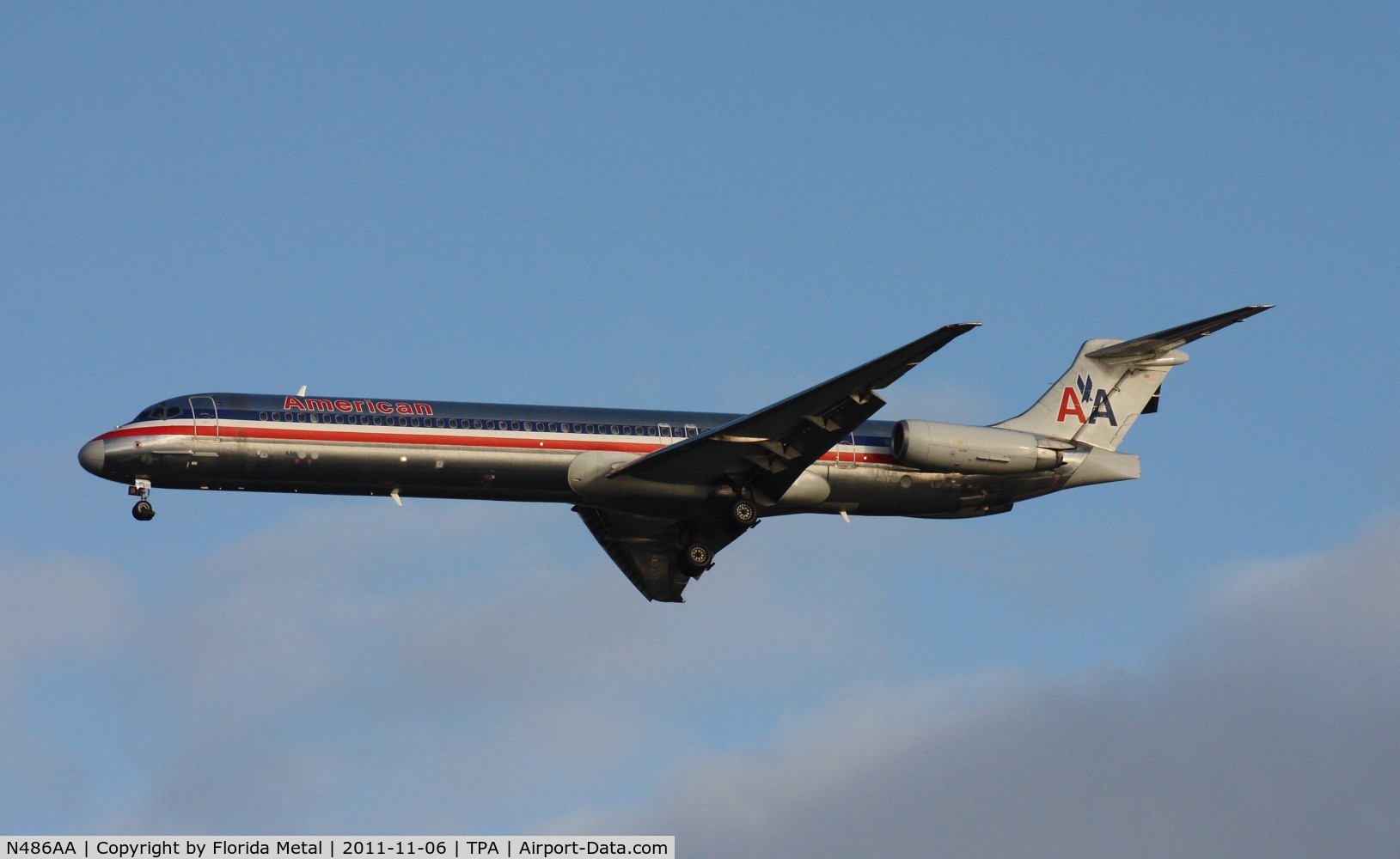 N486AA, 1988 McDonnell Douglas MD-82 (DC-9-82) C/N 49679, American MD-82