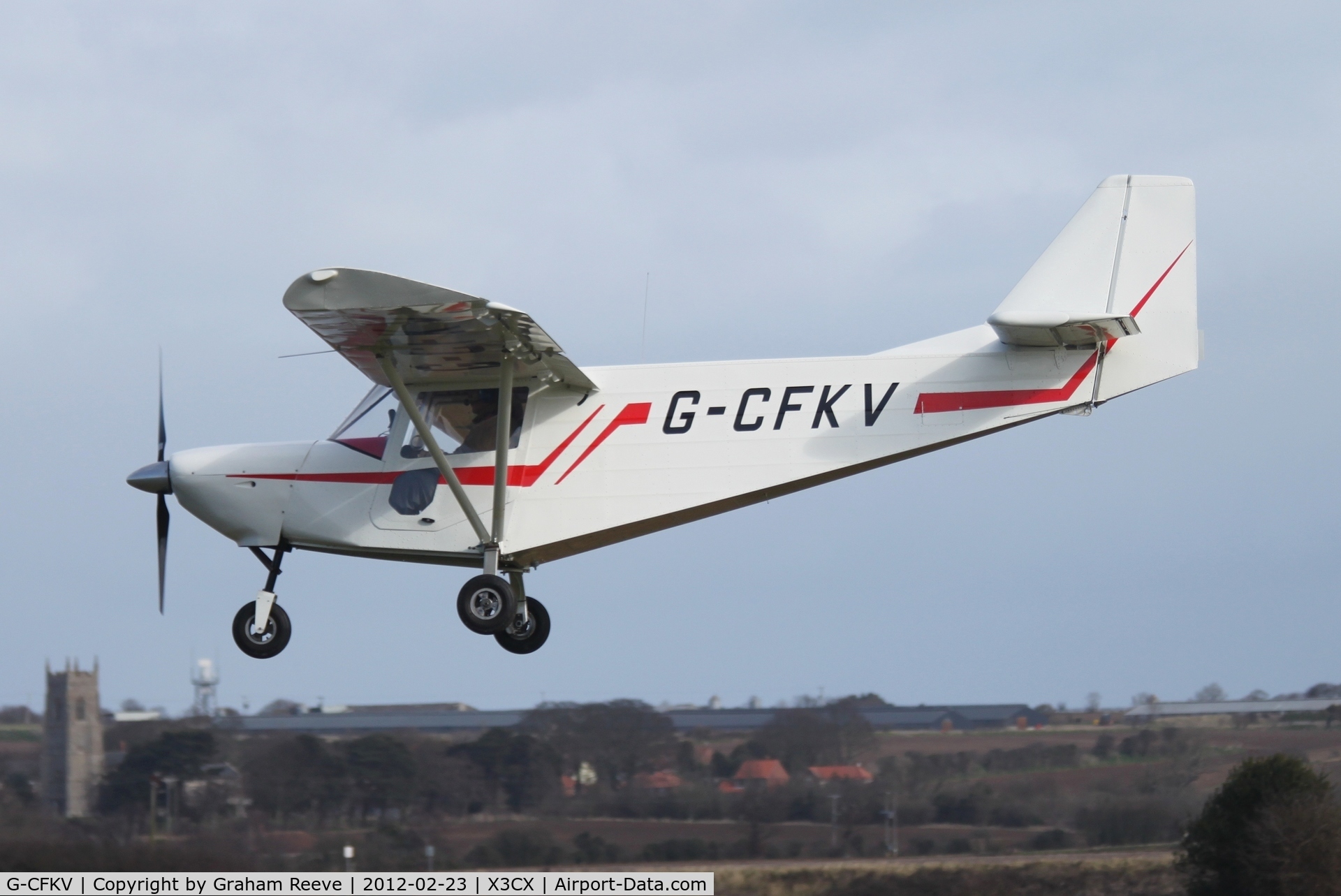 G-CFKV, 2008 ICP MXP-740 Savannah VG Jabiru C/N BMAA/HB/579, Landing at Northrepps.