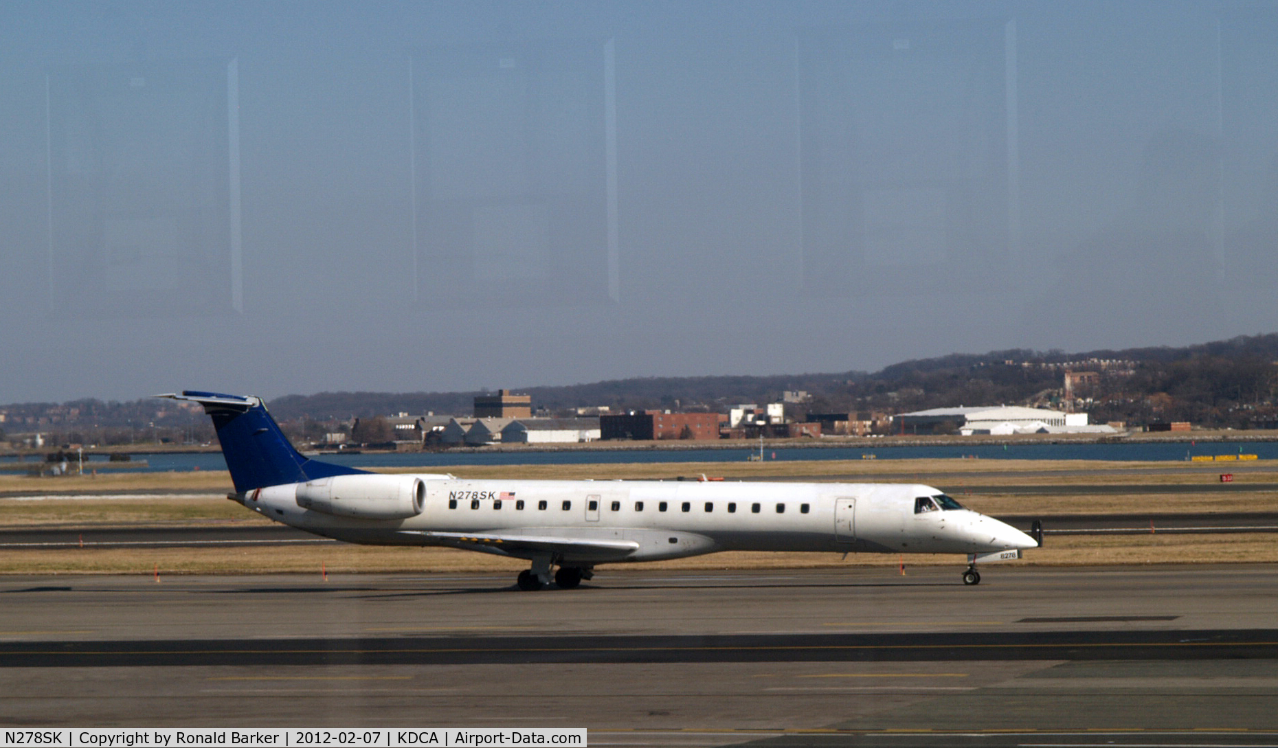N278SK, 2001 Embraer EMB-145LR C/N 145370, DCA, VA