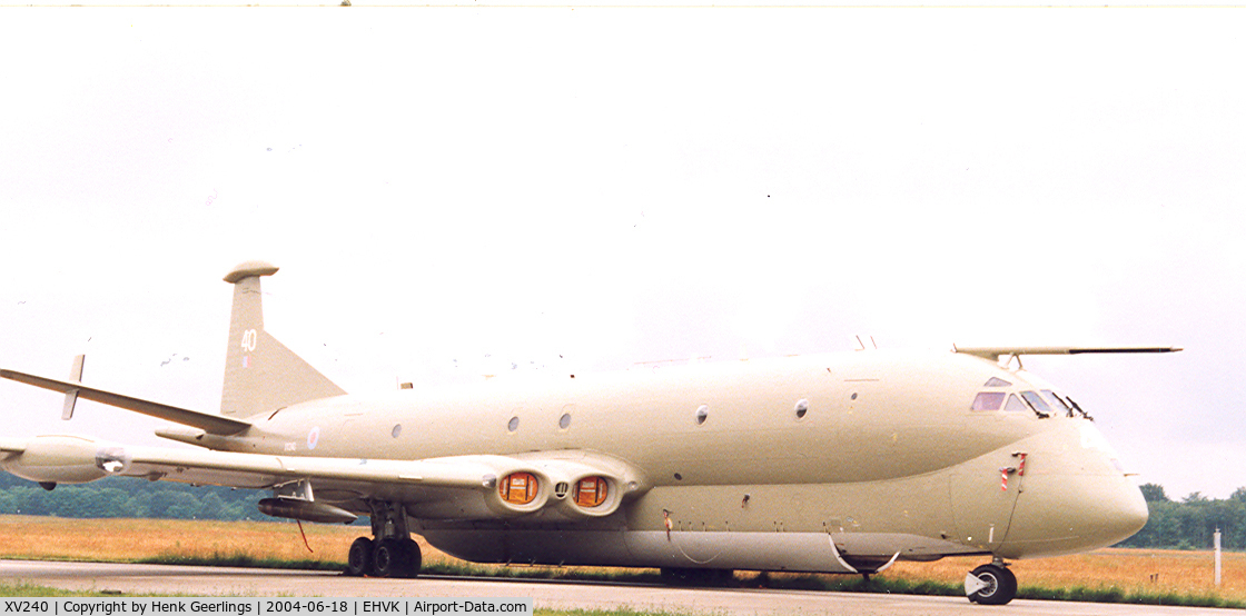 XV240, Hawker Siddeley Nimrod MR.2 C/N 8015, Dutch AF Open House at Volkel AB , 2004
