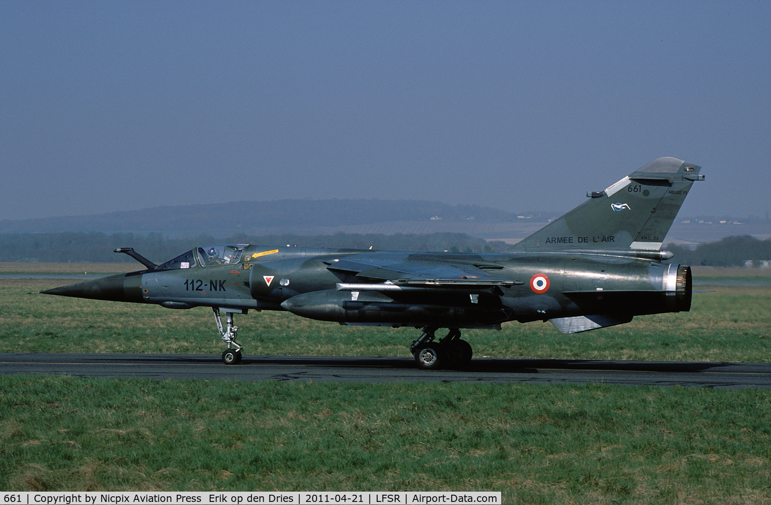661, Dassault Mirage F.1CR C/N 661, Mirage F-1CR 661 returning to its' parking spot at Reims-Champagne AB.