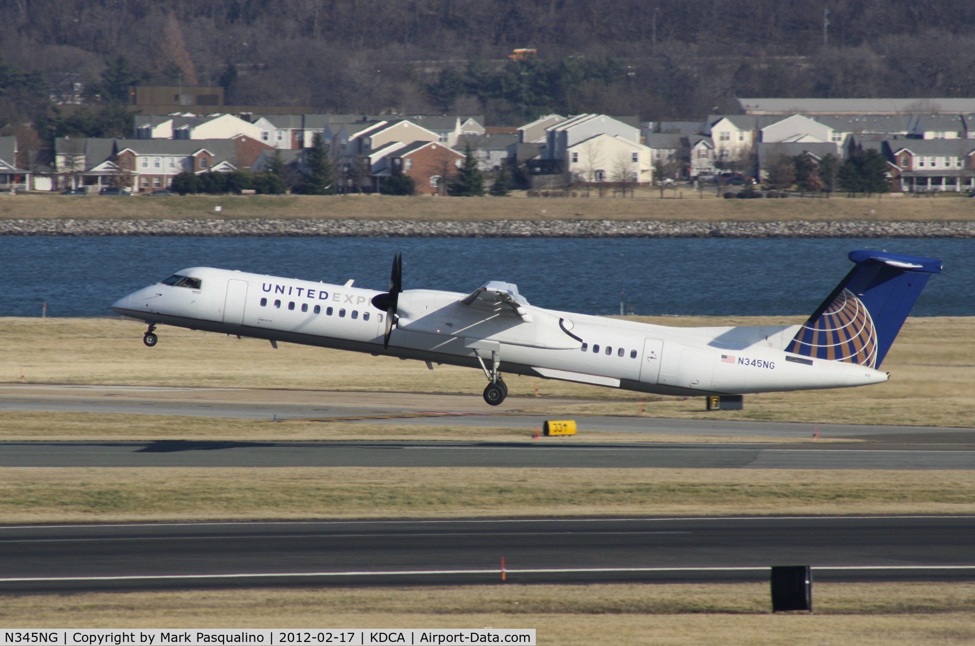 N345NG, 2010 Bombardier DHC-8-402 Dash 8 C/N 4345, DHC-8-402